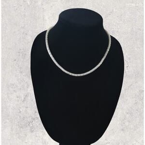 Silver Tone Necklace
